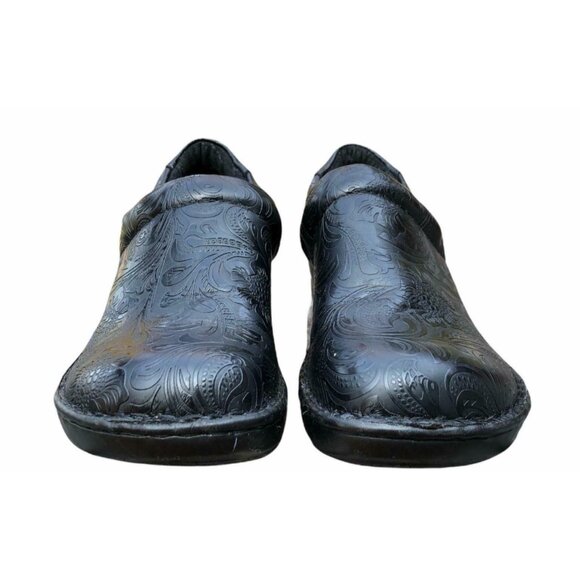 Born Boc Peggy Clogs Slides Slip On Black Womens 8M Shoes Embossed Paisley - Picture 2 of 11